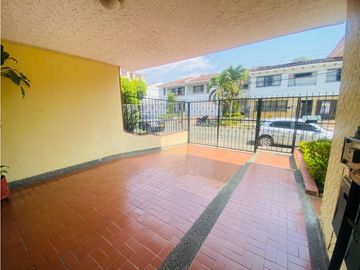 VENTA DE CASA EXTERNA EN LAS VEGAS MAYAPAN CALI VALLE