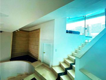 VENTA DE PENTHOUSE  LOS CRISTALES  CALI VALLE