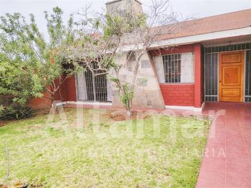 Casa en Venta en Paralela a Larraín Alcalde