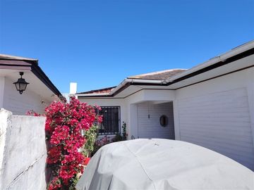 Casa en Venta en Av. Raul Bitran