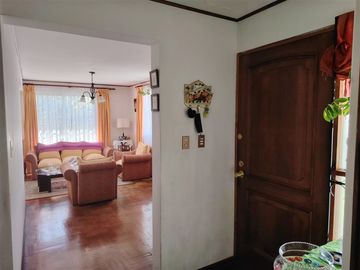 Casa en Venta en Av. Raul Bitran