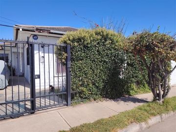 Casa en Venta en Av. Raul Bitran