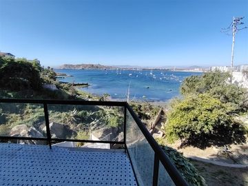 Casa en Venta en UBICADA JUNTO AL MIRADOR DE LA HERRADURA