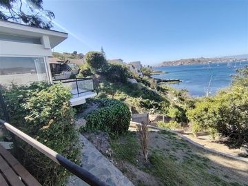 Casa en Venta en UBICADA JUNTO AL MIRADOR DE LA HERRADURA
