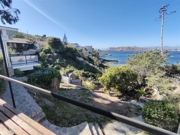 Casa en Venta en UBICADA JUNTO AL MIRADOR DE LA HERRADURA