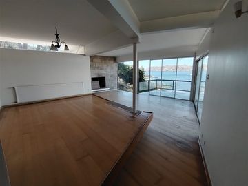 Casa en Venta en UBICADA JUNTO AL MIRADOR DE LA HERRADURA