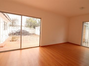 Casa en Venta en AL LLEGAR A CALLE GUACOLDA