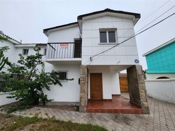 Casa en Venta en AL LLEGAR A CALLE GUACOLDA
