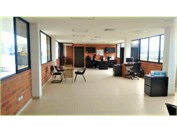 VENTA DE BODEGA CON PATIO DE MANIOBRAS  ACOPI YUMBO  VALLE