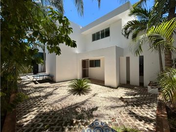 Casa en venta en la Col Florida, Merida