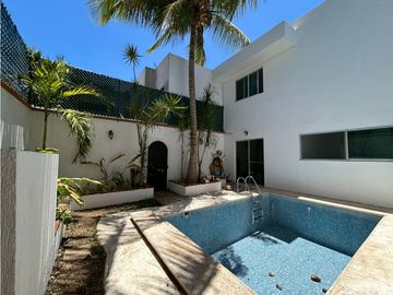 Casa en venta en la Col Florida, Merida