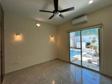 Casa en venta en la Col Florida, Merida