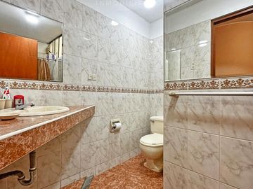 VENTA DE CASA CON UBICACION COMERCIAL ESTRATEGICA EN  MERCADO DE COVIDA - LOS OLIVOS