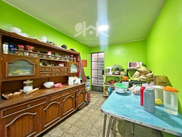 VENTA DE CASA CON UBICACION COMERCIAL ESTRATEGICA EN  MERCADO DE COVIDA - LOS OLIVOS