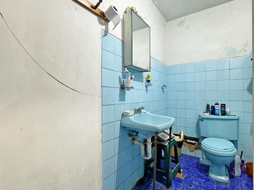 VENTA DE CASA CON UBICACION COMERCIAL ESTRATEGICA EN  MERCADO DE COVIDA - LOS OLIVOS