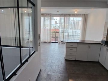 ALQUILER DE DEPARTAMENTO 135 MT2 - 3 Hab. SIN COCHERA
