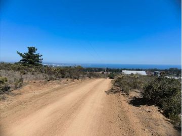 Terreno en Algarrobo con Vista al Mar y Quebrada
