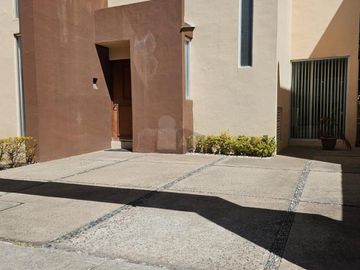 Bonita casa en Trojes de San Cristobal