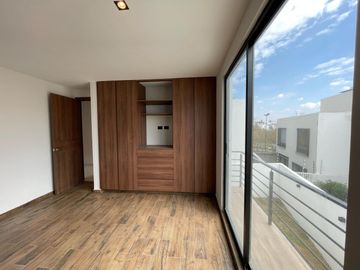 Casa nueva en venta en Lomas de Angelópolis. Zonazul. Parque Sao Paulo