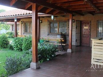 EXQUISITA PARCELA CON 2 CASAS EN RENGO A MINUTOS DEL CENTRO