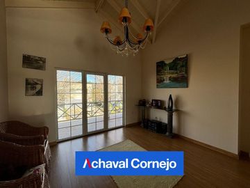 Venta| Casa al rio apto crédito - Barrio Santa Catalina - Villa Nueva