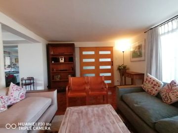LINDA CASA EN VENTA HERNANDO DE AGUIRRE / DIEGO DE  ALMAGRO