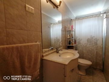 LINDA CASA EN VENTA HERNANDO DE AGUIRRE / DIEGO DE  ALMAGRO