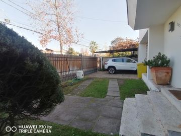 LINDA CASA EN VENTA HERNANDO DE AGUIRRE / DIEGO DE  ALMAGRO