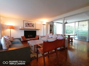 LINDA CASA EN VENTA HERNANDO DE AGUIRRE / DIEGO DE  ALMAGRO