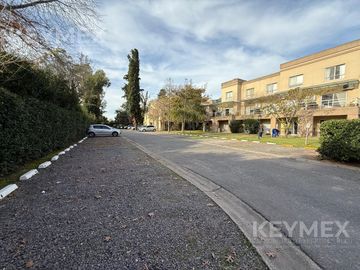 Oportunidad departamento en venta en Jardines de Saravi