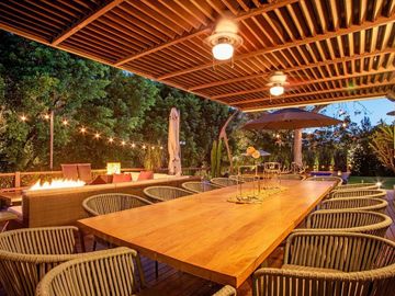 CASA EN VENTA EN FRACCIONAMIENTO LOS JALES EN ZAPOPAN CON ALBERCA Y MUY AMPLIA