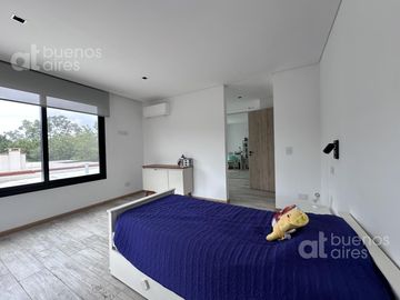 Venta, Moderna casa en Barrio los potrillos. PILAR