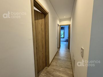 Venta, Moderna casa en Barrio los potrillos. PILAR