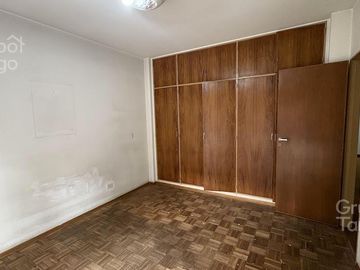 Departamento en venta, Belgrano C, 4 ambientes patio balcón