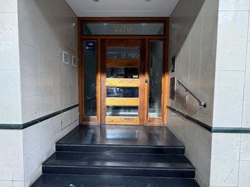 Departamento en venta, Belgrano C, 4 ambientes patio balcón