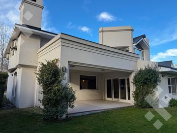 Venta casa 3 dorm Bº Rincón Club de Campo
