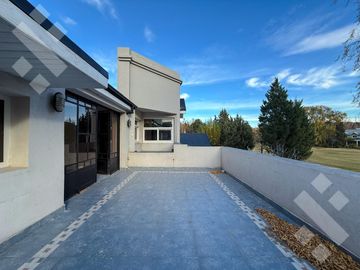 Venta casa 3 dorm Bº Rincón Club de Campo