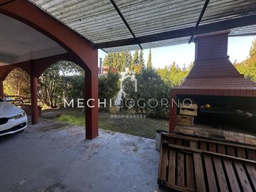 Casa en venta 3 dormitorios pileta San Agustín Villa Nueva