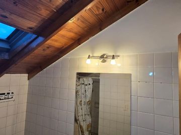 Venta DEPARTAMENTO 4 AMBIENTES en Duplex con Cochera fija techada- San Isidro