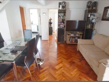 Venta DEPARTAMENTO 4 AMBIENTES en Duplex con Cochera fija techada- San Isidro