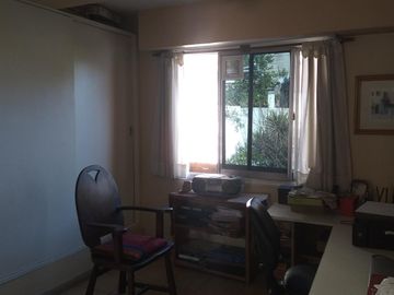 HERMOSA CASA EN ZONA RESIDENCIAL DE FLORESTA