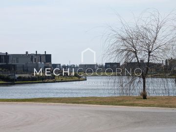 Casa en venta de 4 dormitorios en Carpinchos, Nordelta