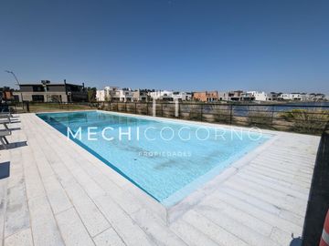Casa en venta de 4 dormitorios en Carpinchos, Nordelta