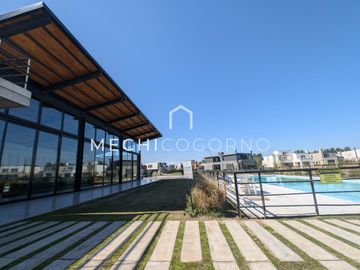 Casa en venta de 4 dormitorios en Carpinchos, Nordelta