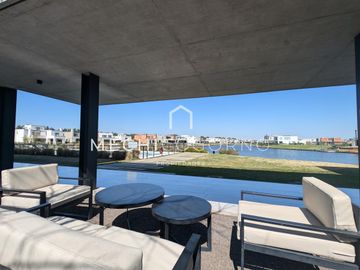 Casa en venta de 4 dormitorios en Carpinchos, Nordelta