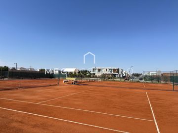 Casa en venta de 4 dormitorios en Carpinchos, Nordelta