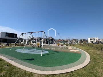 Casa en venta de 4 dormitorios en Carpinchos, Nordelta