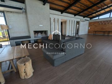 Casa en venta de 4 dormitorios en Carpinchos, Nordelta