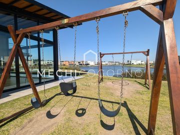 Casa en venta de 4 dormitorios en Carpinchos, Nordelta