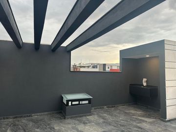 VENTA DE CASA LA ANTIGUA CEMENTERA CUATRO RECAMARAS CON BAÑO COMPLETO CADA UNA